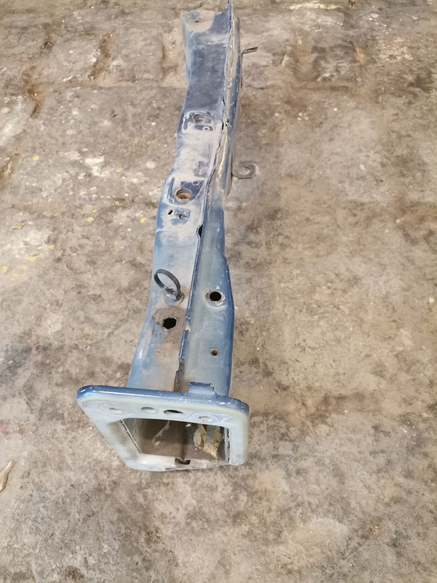 Рокче за Ford Courier