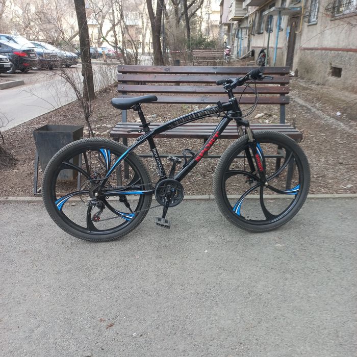 Продам велосипед взрослый БМВ