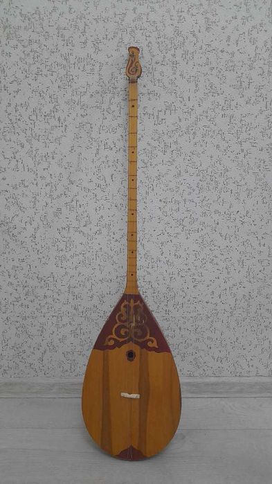 домбыра сатылады