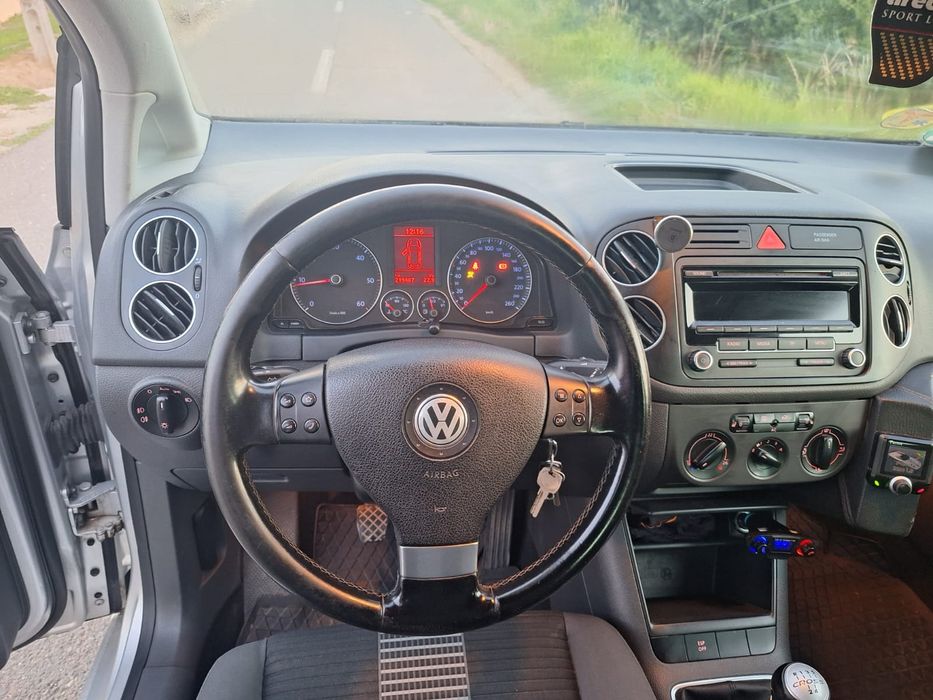 Se vinde golf 5 plus