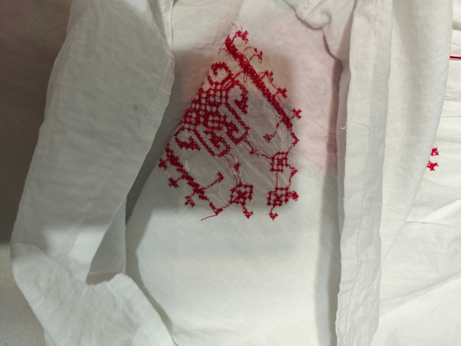 Ie roșu,fetițe,122-128(7/8ani)