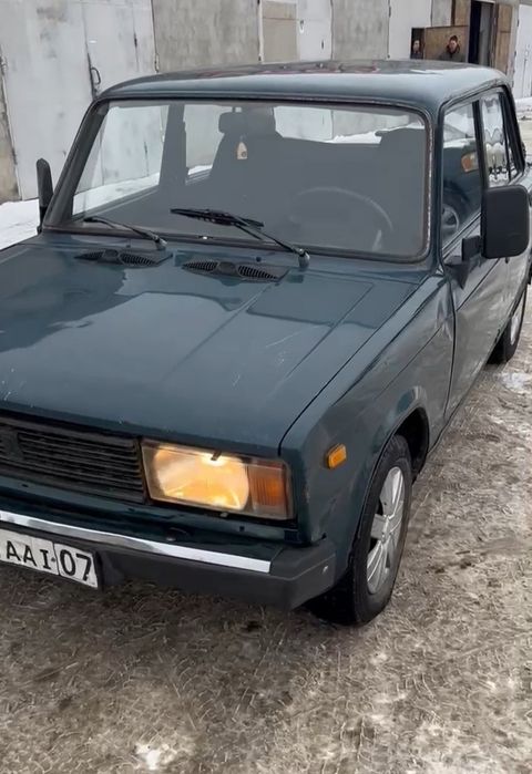 Продам машину 2105