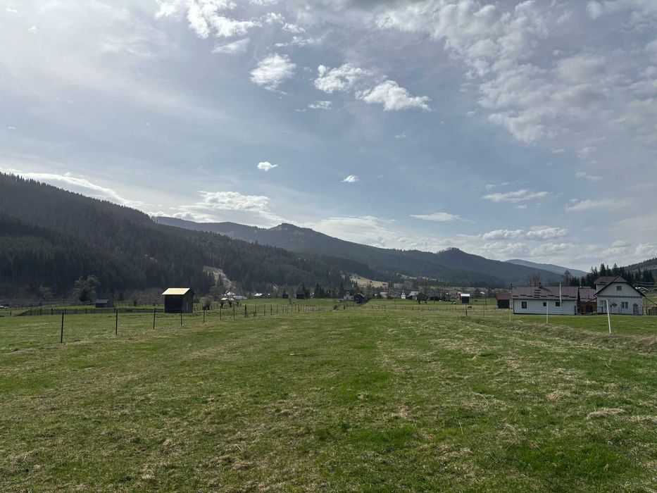 Teren de vânzare în Com. Ciocănești, Sat Botos, județul Suceava,