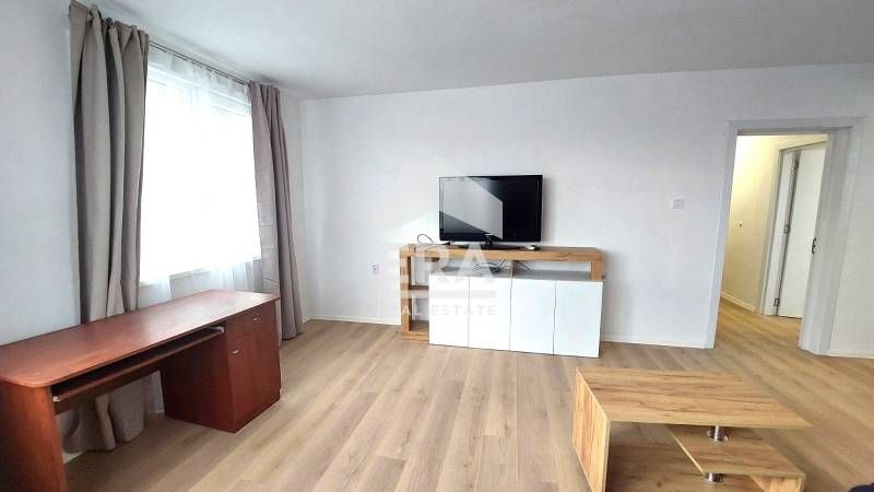 Дава се под наем Тристаен апартамент в Варна, Колхозен пазар - 70 кв.м за 500 € - Снимка #2