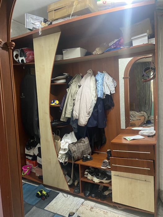 Продам прихожую, срочно, не дорого
