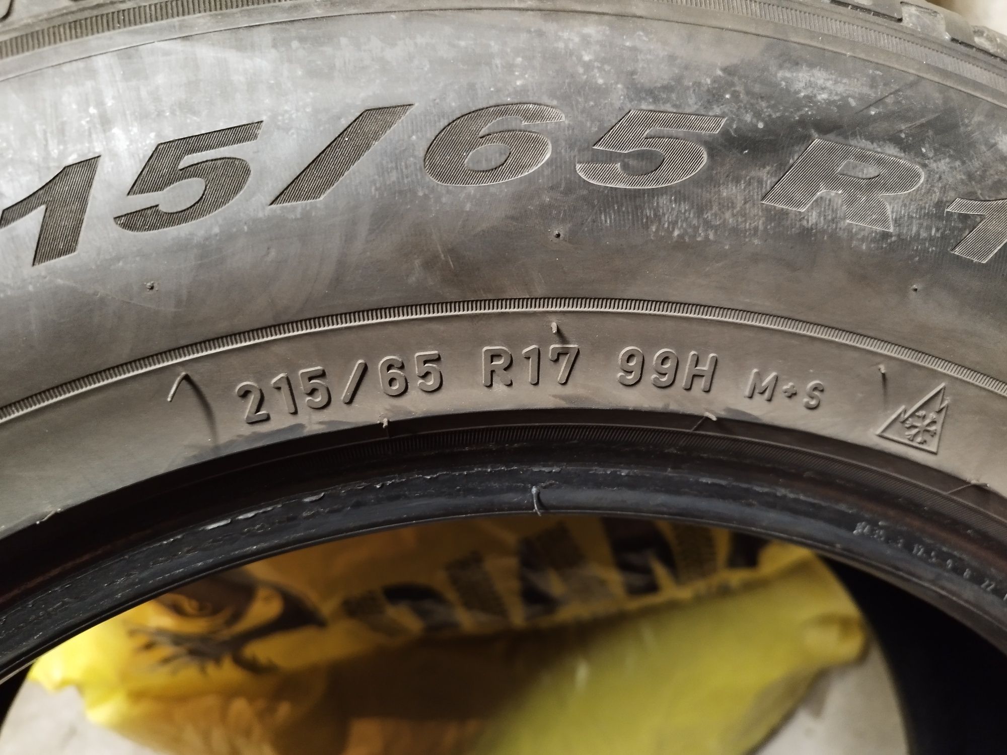 Pirelli 215/65/17