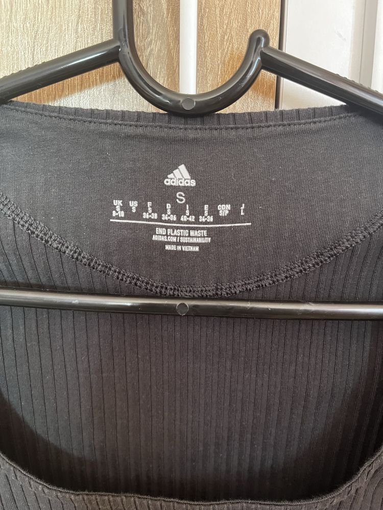 Къса adidas блуза