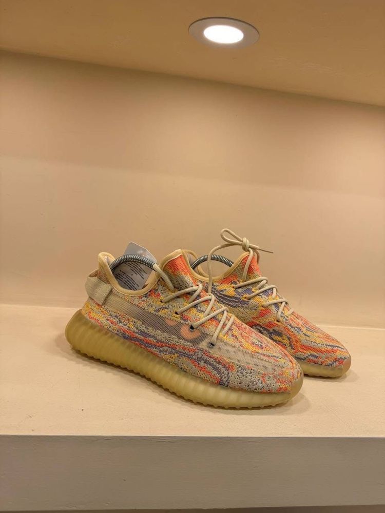 Adidasi yeezi calitate Premium*diferite culori*