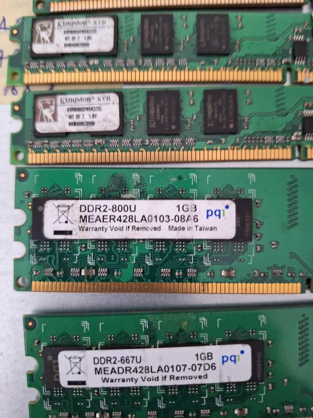 Memorii DDR2 de 1GB si 2GB la 800 si 667