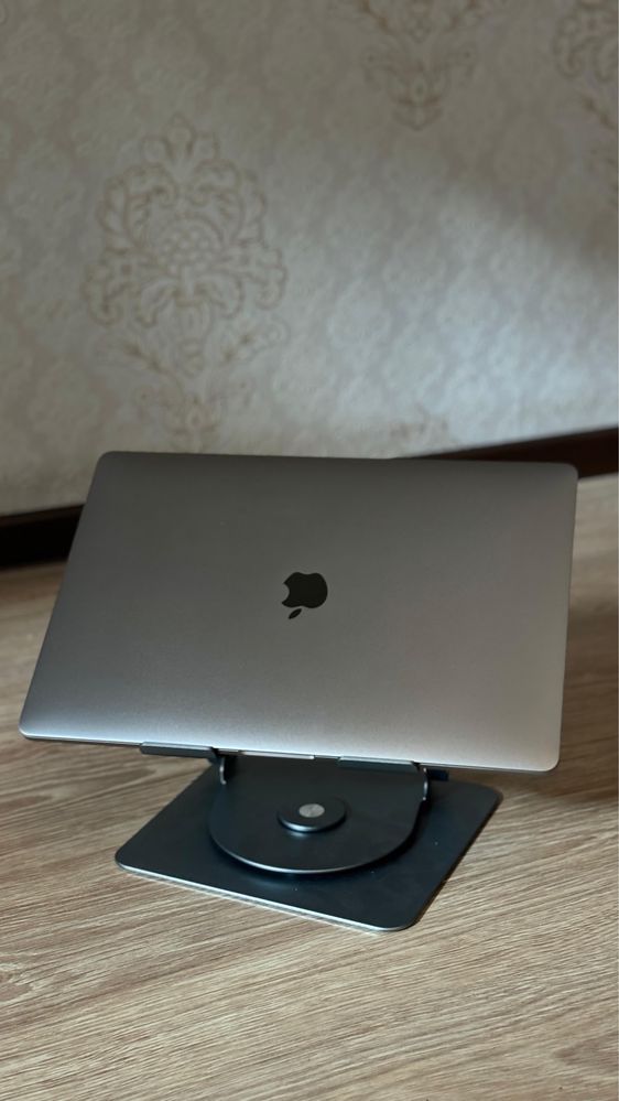 Продаю MacBook Pro - mac