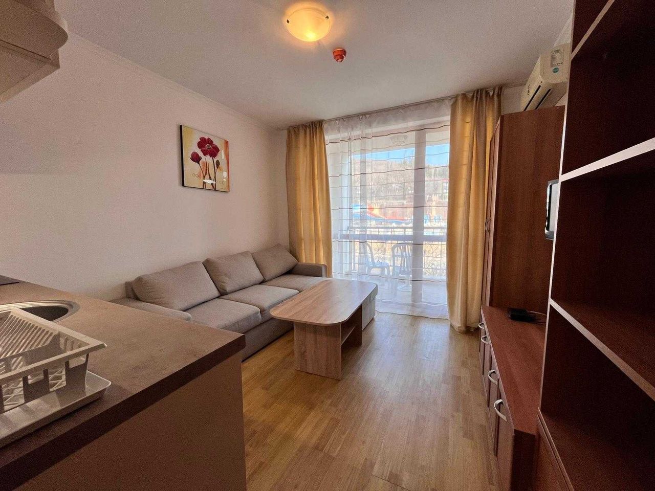 Продава се Едностаен апартамент в к.к. Елените - 30 кв.м за 1100 €/кв.м - Снимка #3