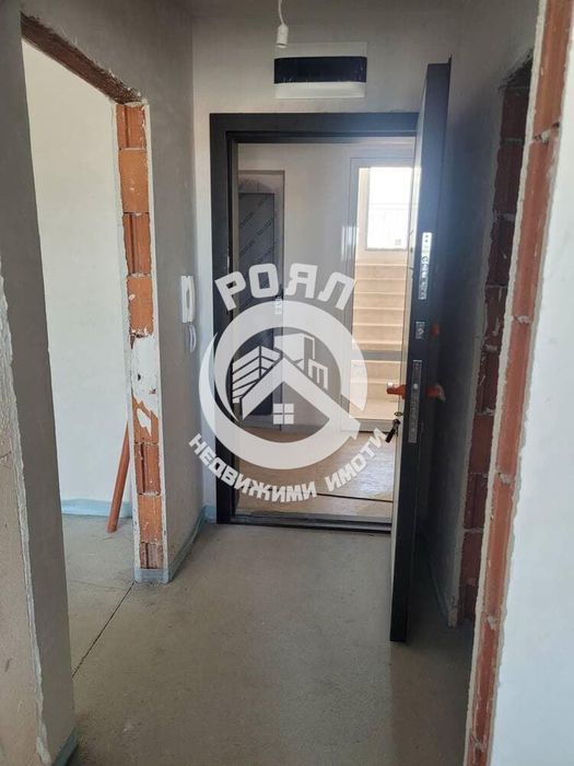 Продава се Двустаен апартамент в Пловдив, Гагарин - 70 кв.м за 1615 €/кв.м - Снимка #3