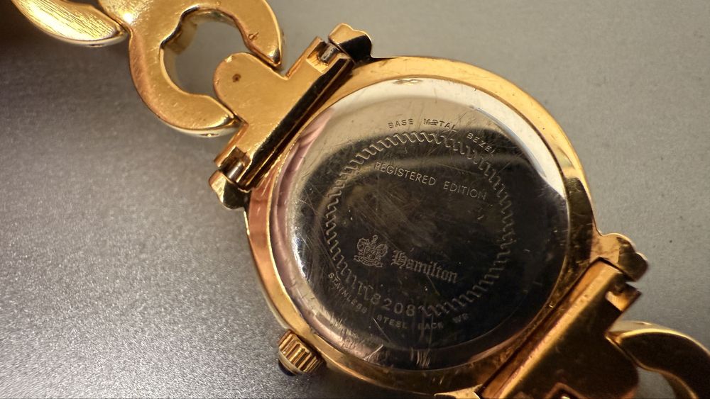 Hamilton dama quartz superb