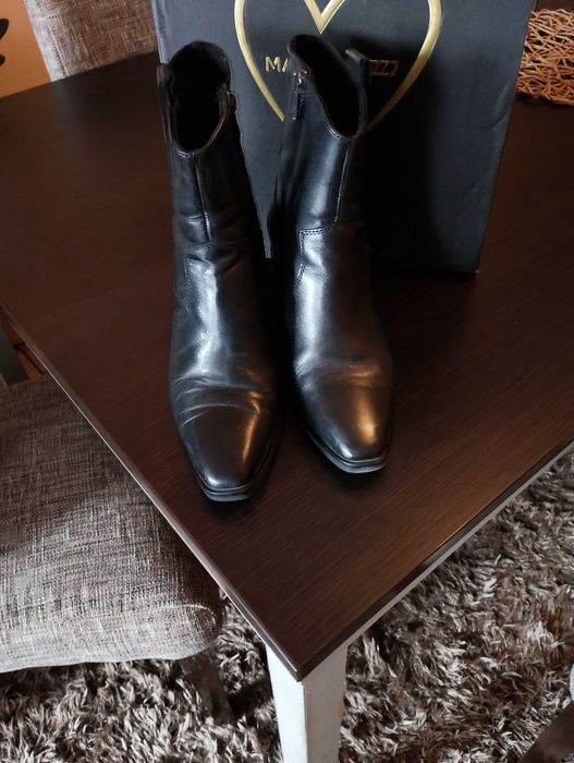 Дамски боти от естествена кожа