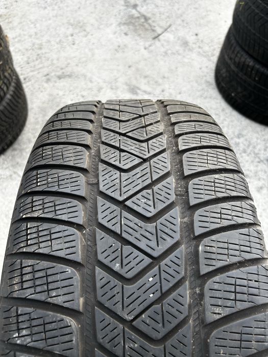 2бр Зимни гуми Pirelli 255/55R18