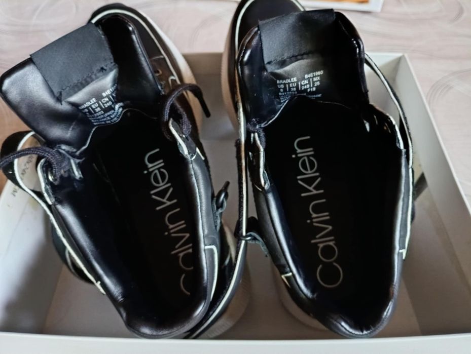 Високи маратонки Calvin Klein