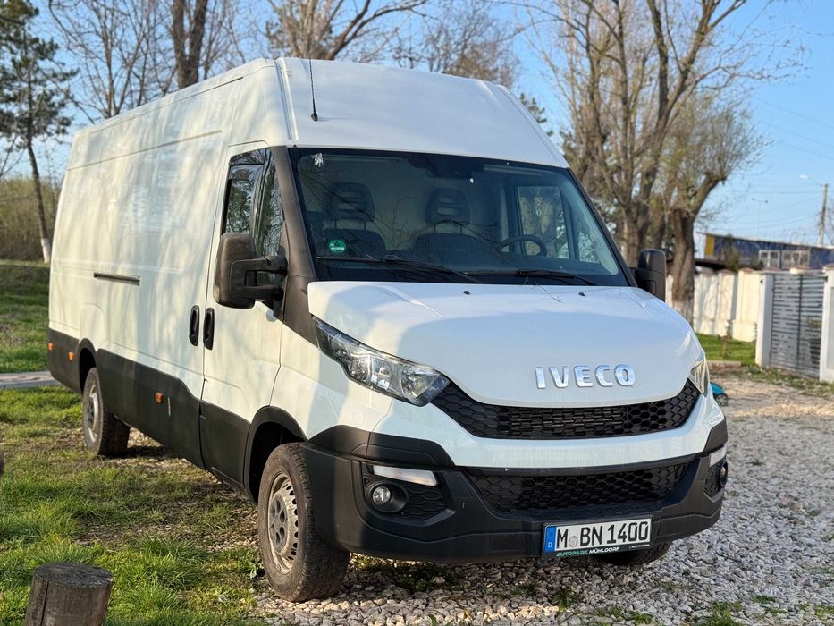Iveco Daily Modelul extra lung, inmatriculat recent