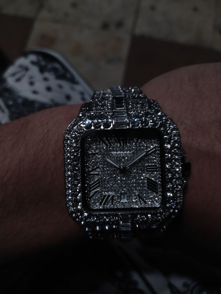 Cartier часовник