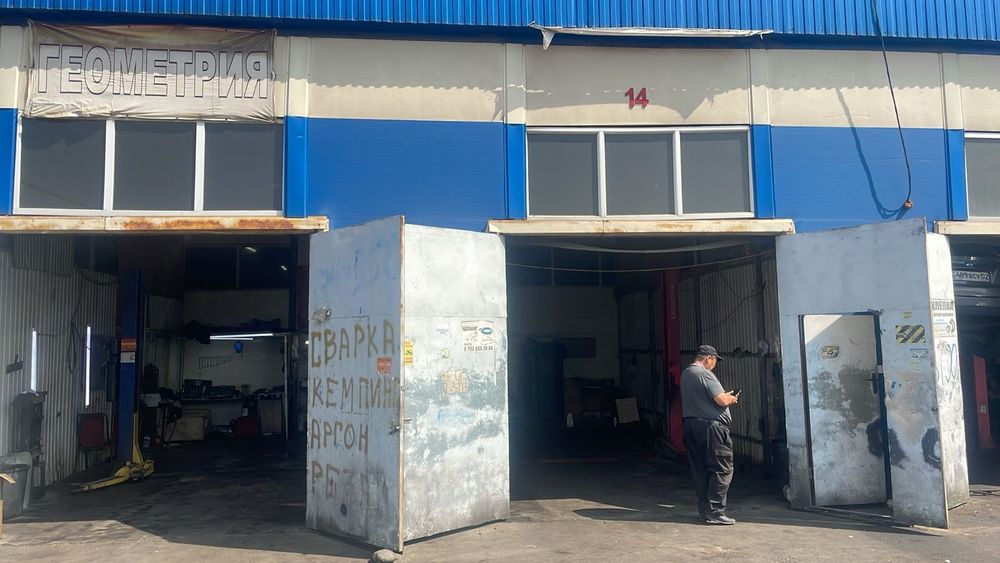 Продам сто  на рынке Бакорда