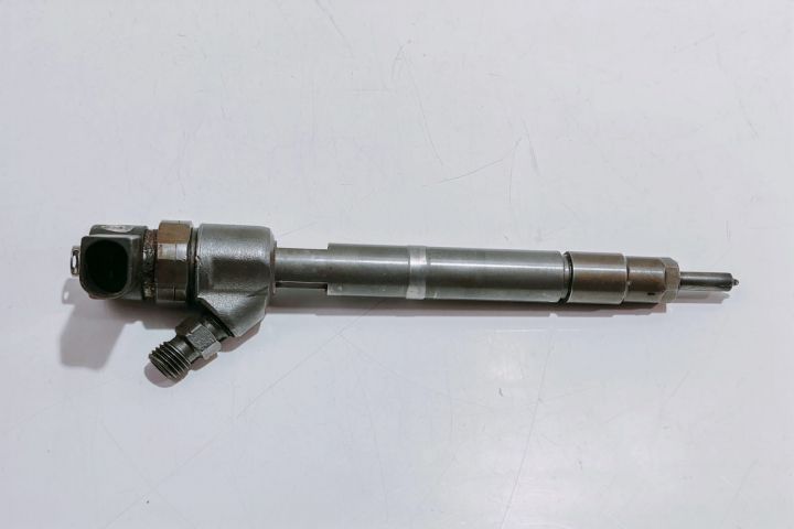 Injector  2.2 cdi A6470700087 / 0445110192 Mercedes-Benz Sprinter a 2