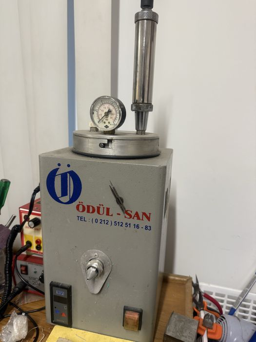 Златарски шприц за восък