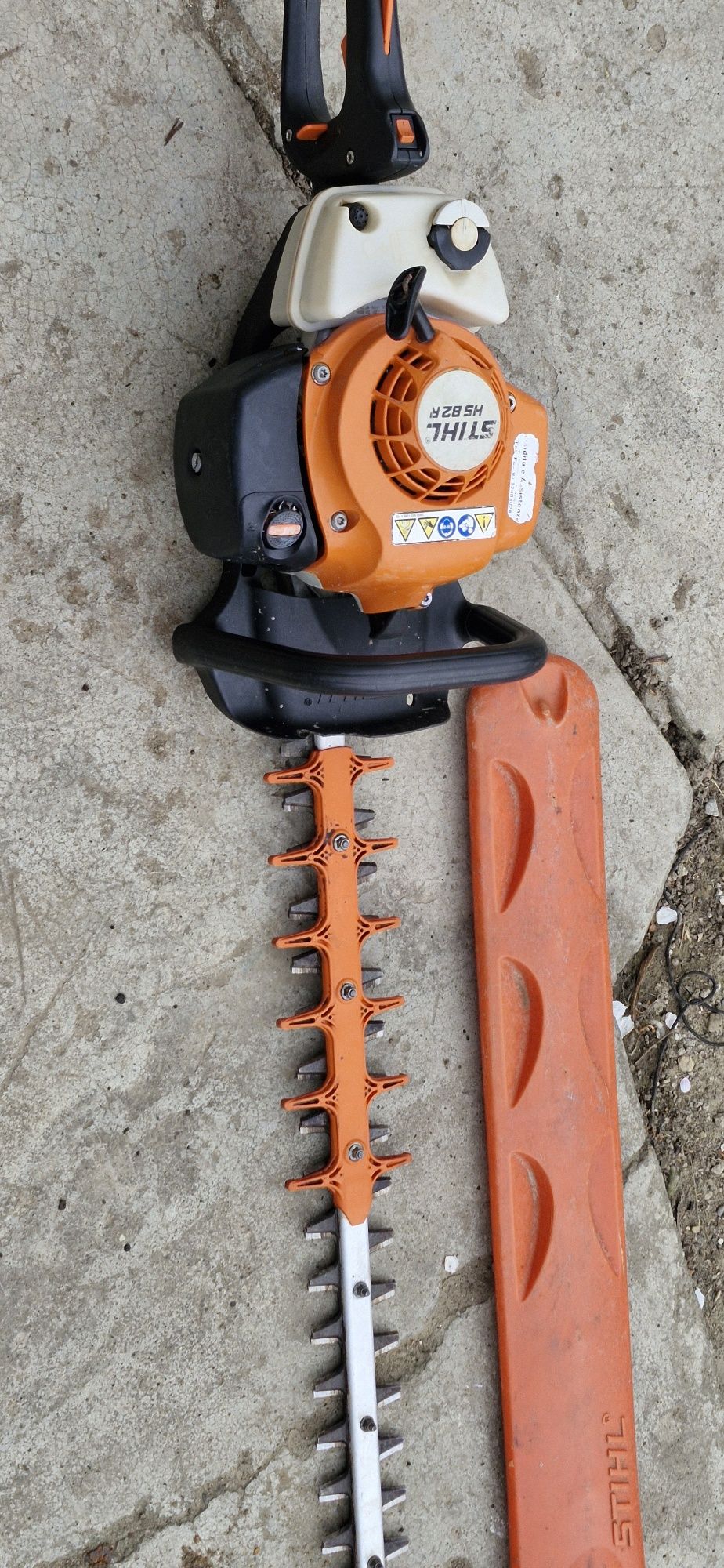 Motofoarfeca sthil hs82