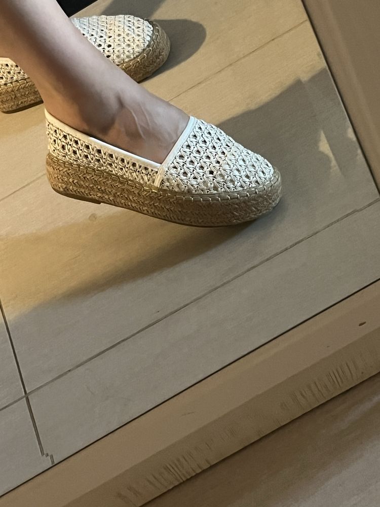 Дамски бели еспадрили answear