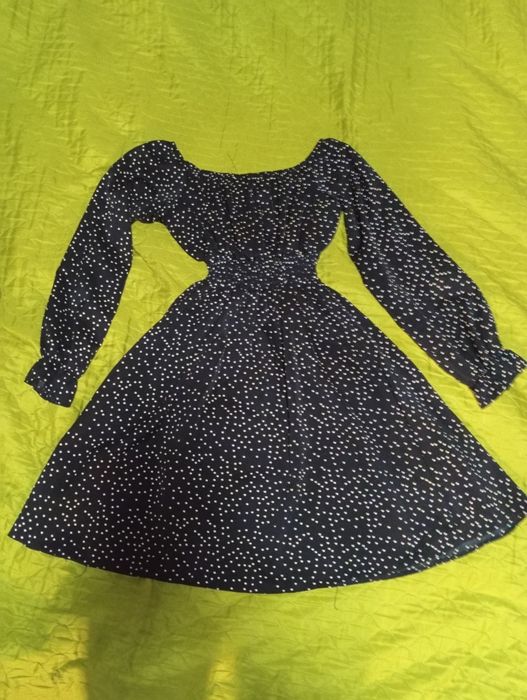 Платье в горошек