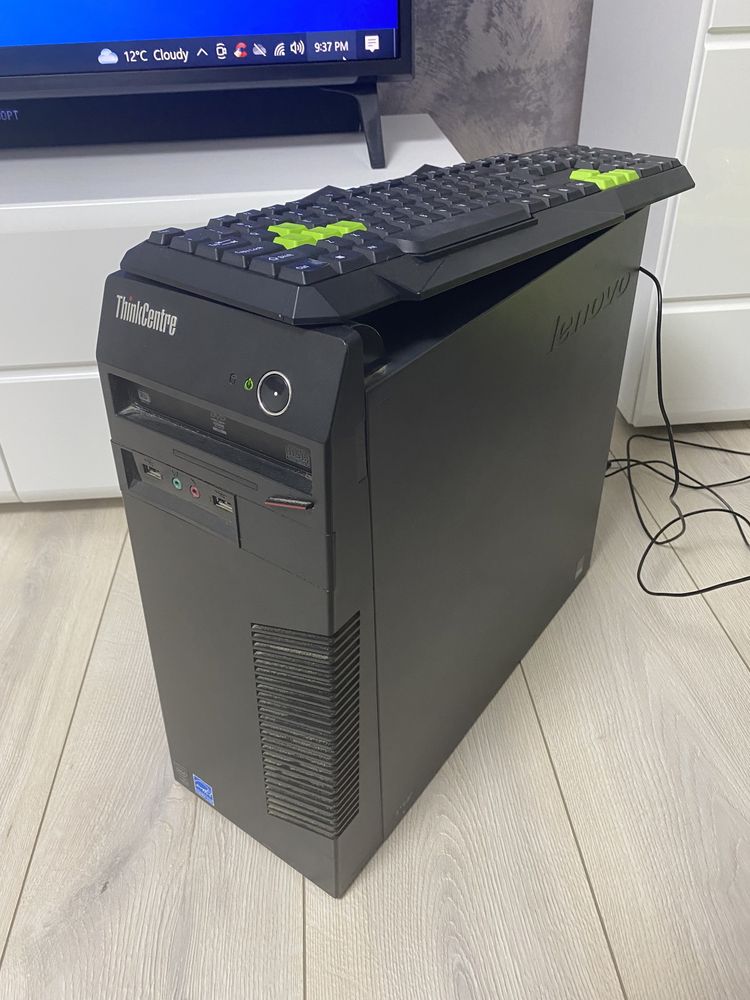 Vand PC Gaming Lenovo Medium Level