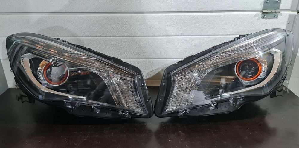 Far stanga dreapta Mercedes CLA W117 BI-XENON an 2014-2017 A1179068900