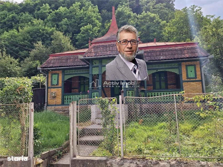 Bocsa, Casa Cocheta de Vacanta cu Teren.