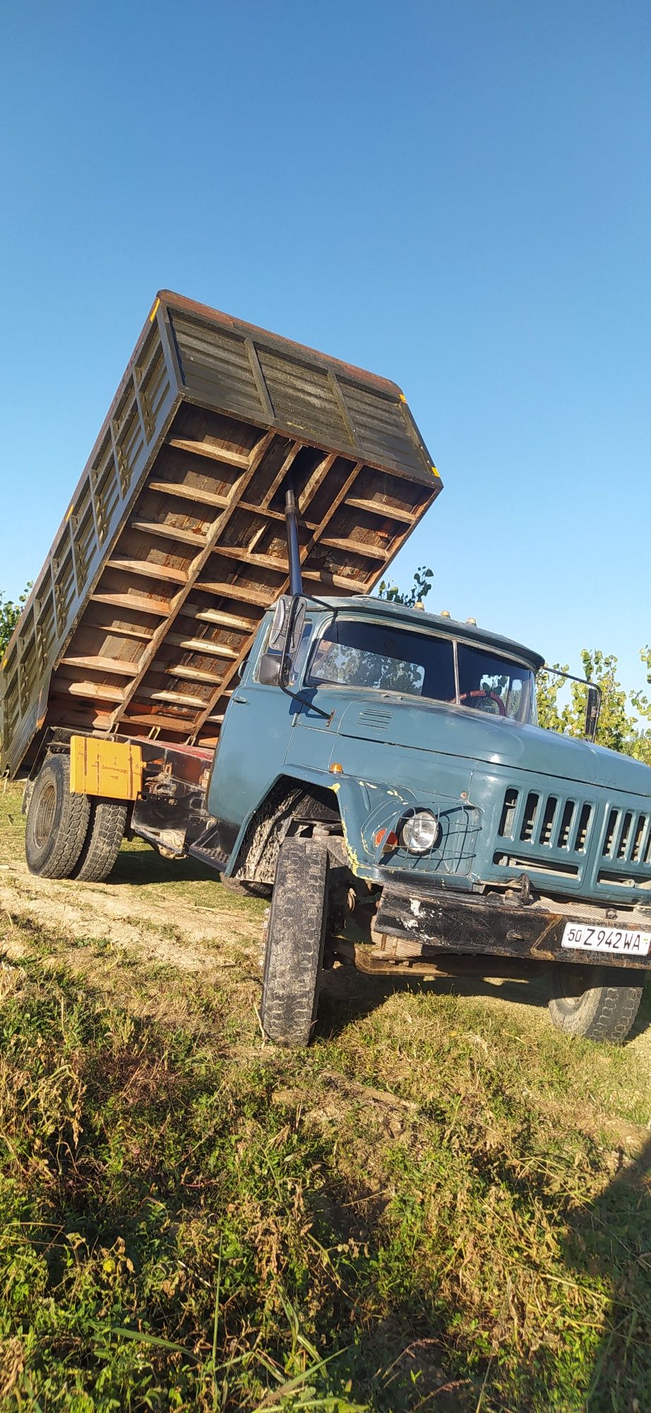 Zil 131 sotiladi