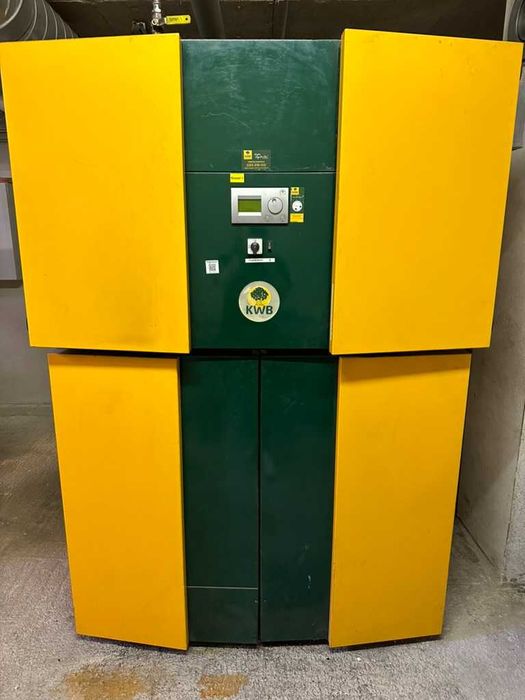 KWB Powerfire 45–150 kW cazan pe așchii (DEMONTAT) – austriac premium