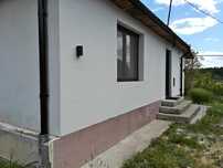 Vând casă Tăuții de Sus 12 arii teren