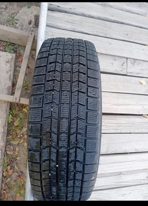 Авто шины почти новый