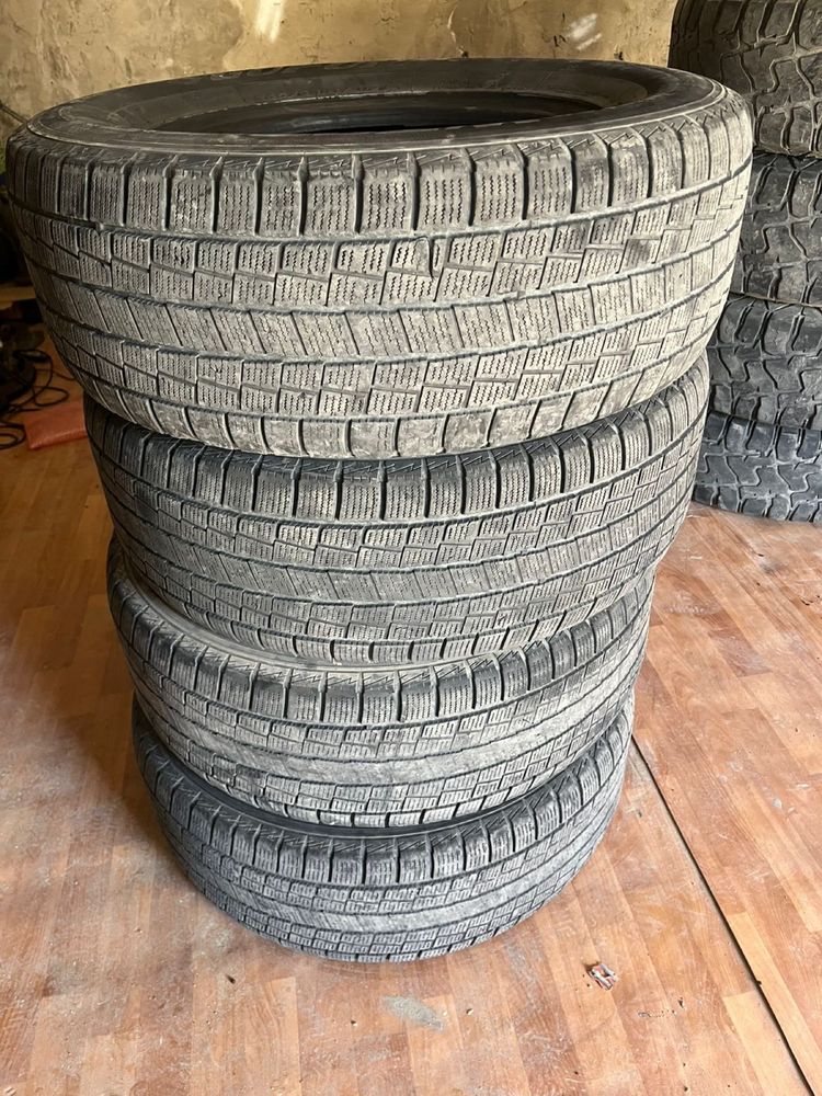 Продается шины 265/65/R17