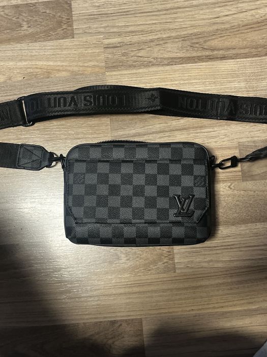 Louis vuitton чанта мъжка