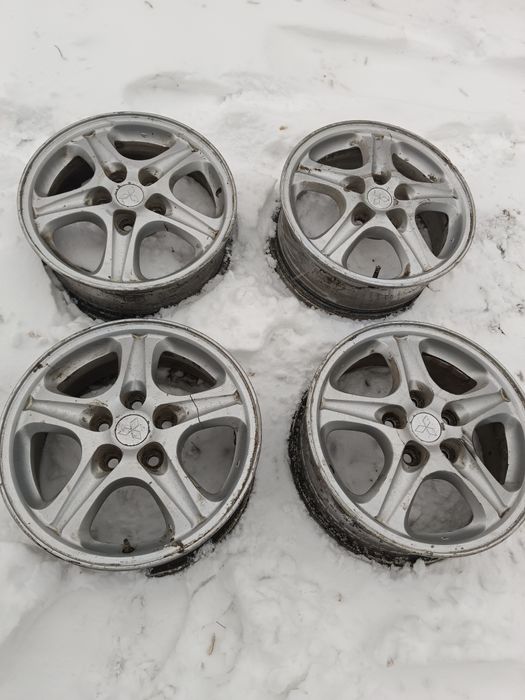 Продам титановые диски на 16