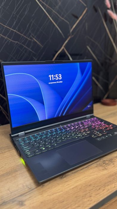 Продам ноутбук Lenovo legion 7 rtx 2080 super