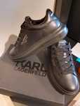 Karl Lagerfeld     43