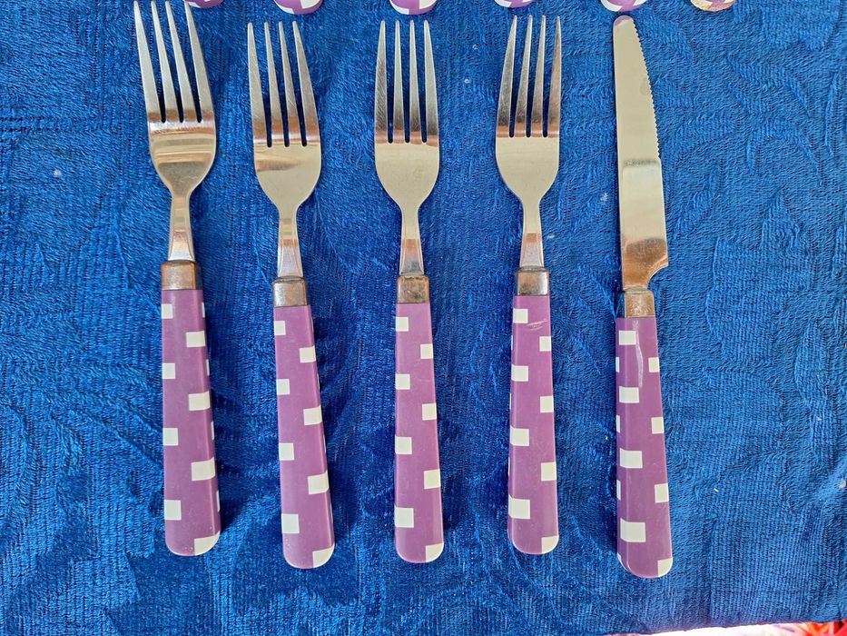 Set tacamuri 11 piese, inox - plastic