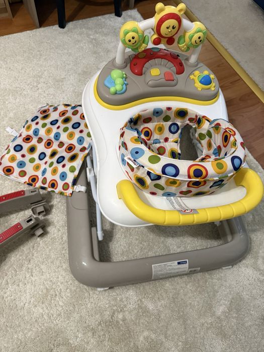 Проходилка Chipolino Friends 4в1