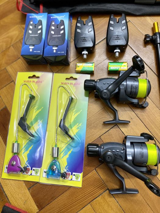 Set kit pescuit 4 mulinete , 4 lansete, 4 swingeri, 4 averizori . Prod