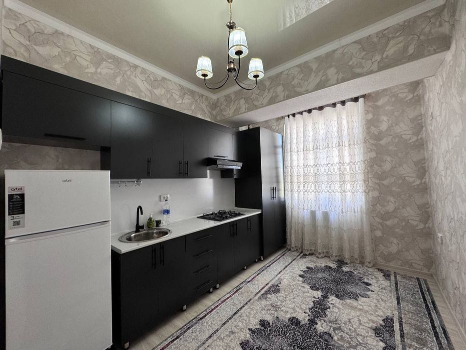 2 xonali kvartira sotiladi