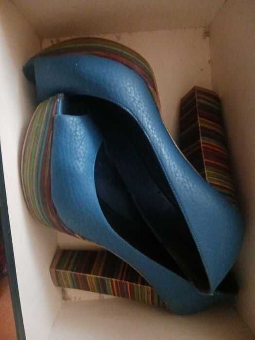 Vand diverse incaltari