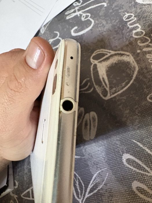 Huaw ei P9 lite