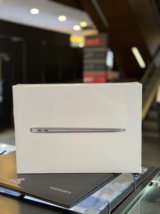 Macbook Air M1 8/256 новый