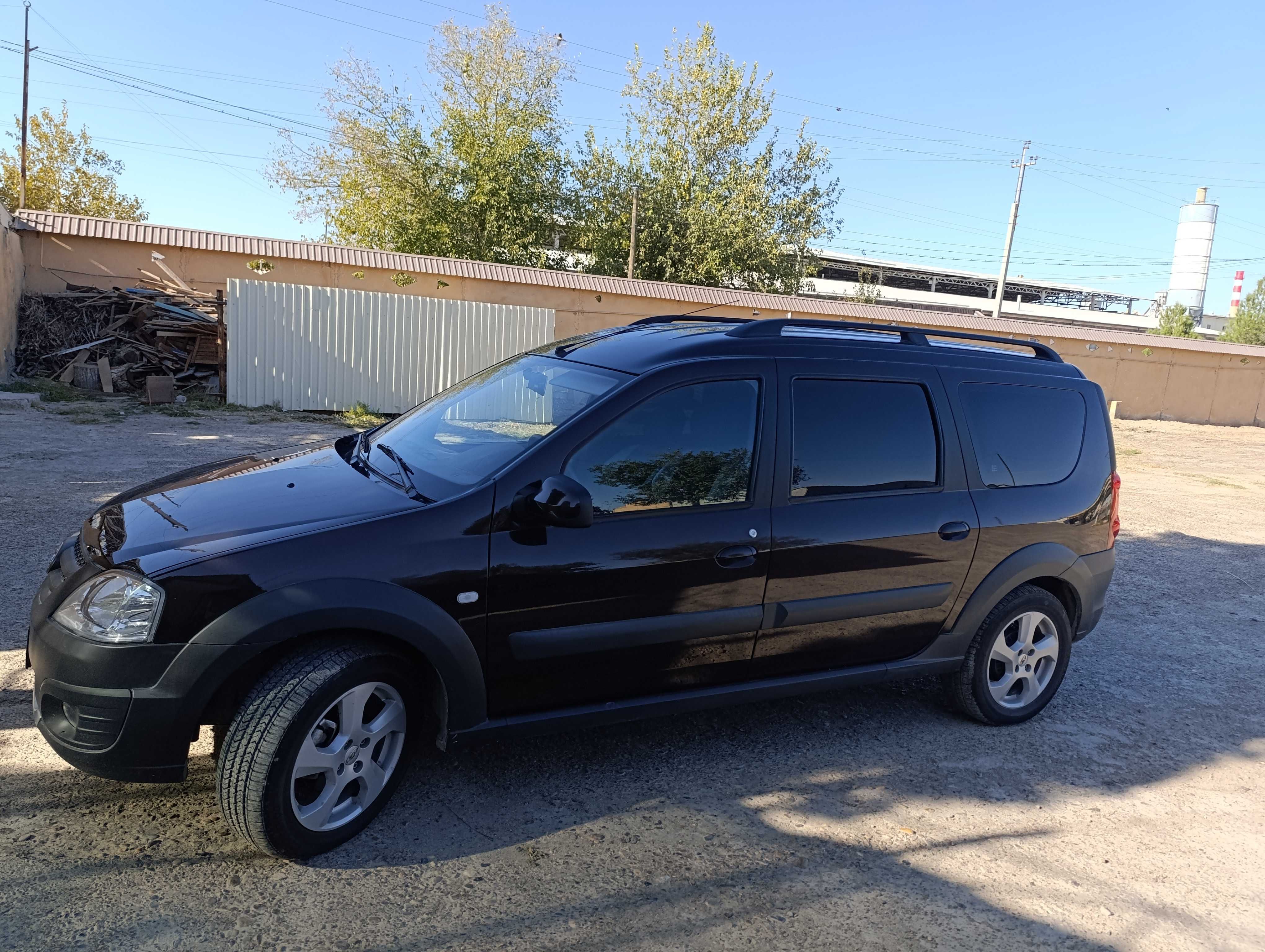 Lada Largus cross 2020