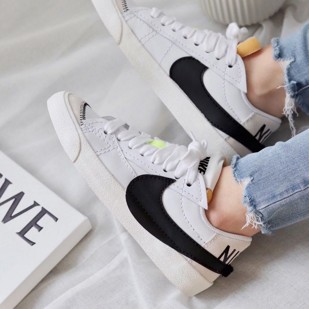 Nike Blazer Low '77 Jumbo ОРИГИНАЛНИ дамски маратонки - 37,5/39