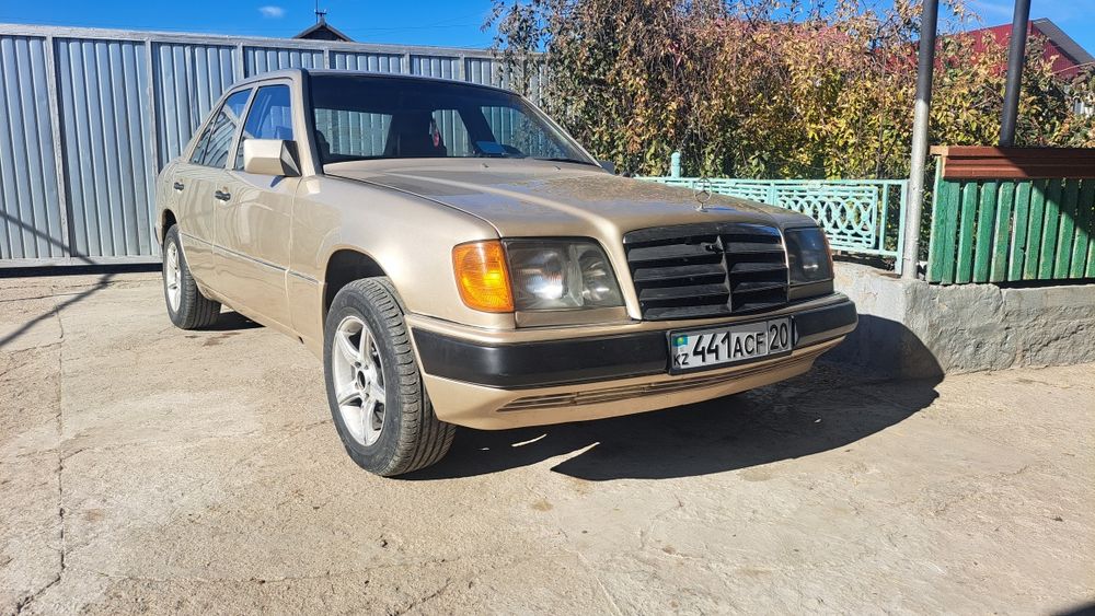 Продам Мерседес Е250